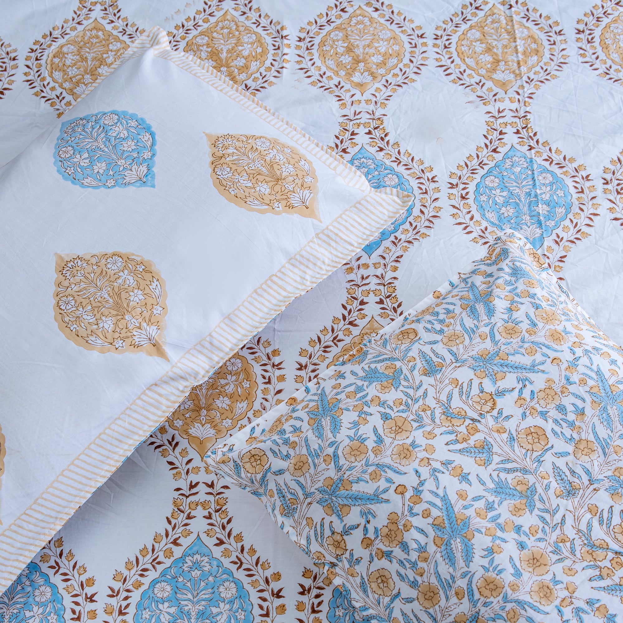 The Brown Fern - Super King Size Percal Cotton Block printed bedsheet with two matching pillow covers