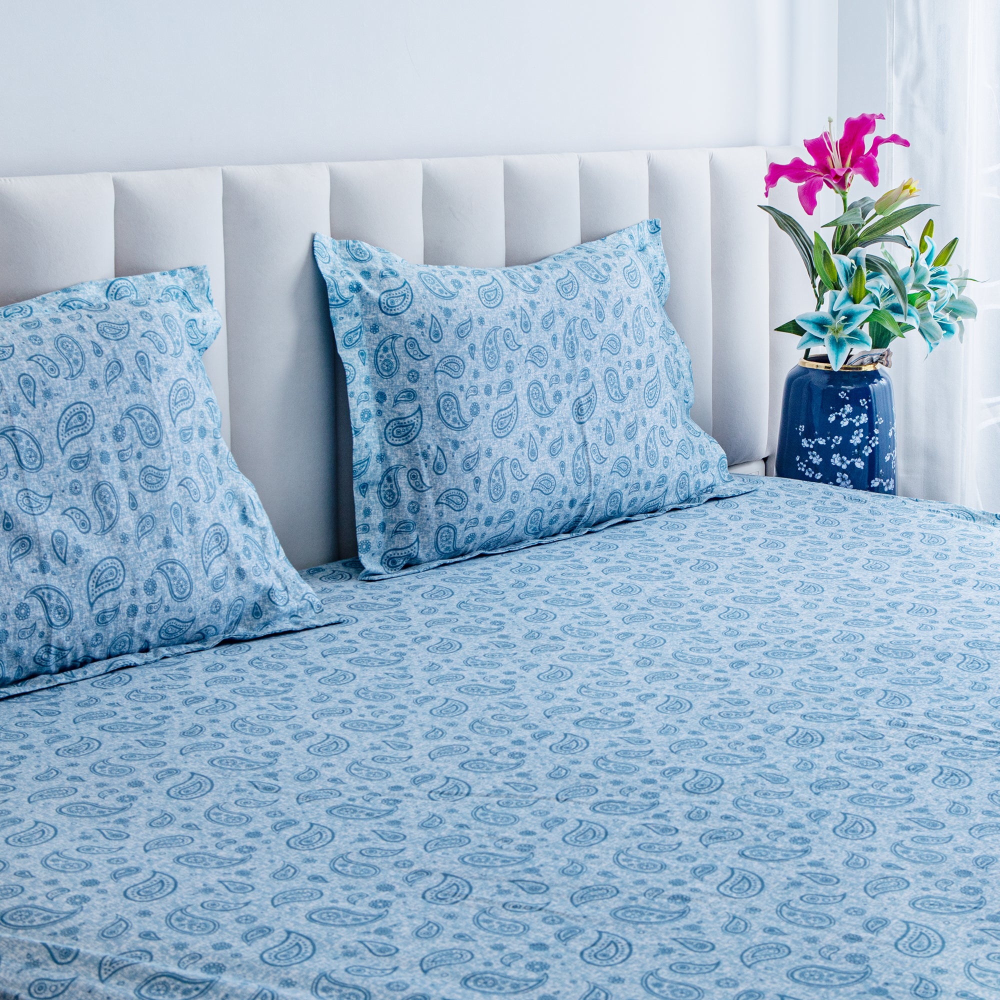 Blue Paisley - Super King Size Fitted Cotton Bedsheet with two matching pillow covers