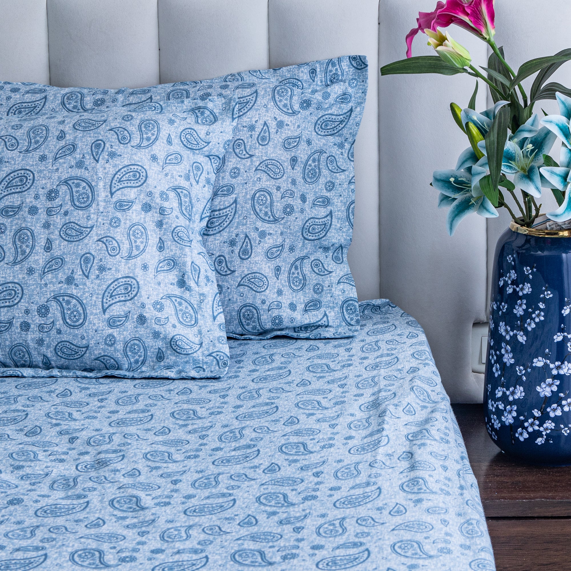 Blue Paisley - Super King Size Fitted Cotton Bedsheet with two matching pillow covers
