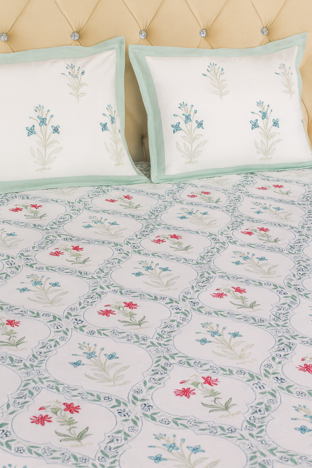 The Serene Dreams - Super King size Percal Cotton Block Printed Bedsheet with two matching pillow covers