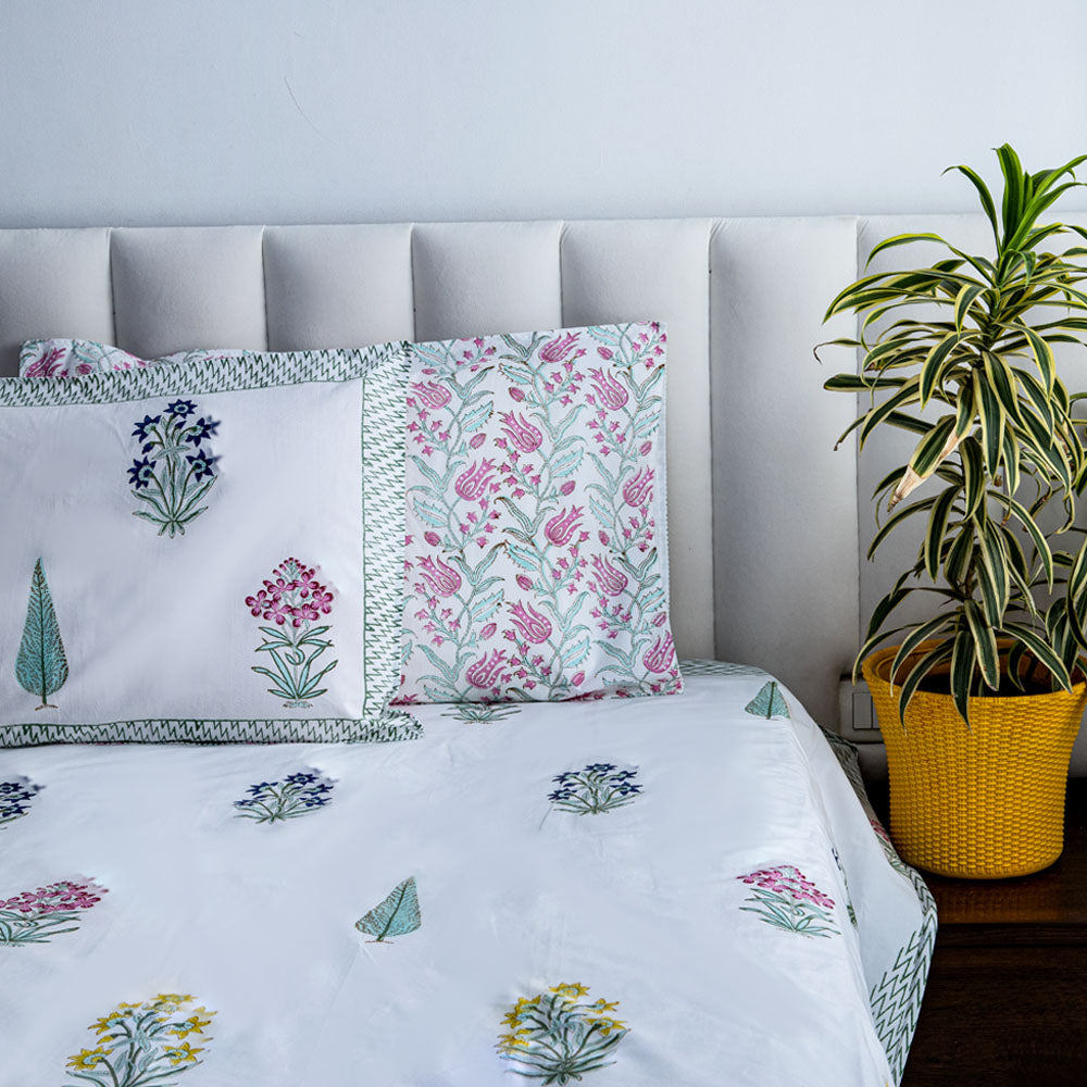 The Efflorescent Dream - Super King Size Percal Cotton Block printed bedsheet with two matching pillow covers