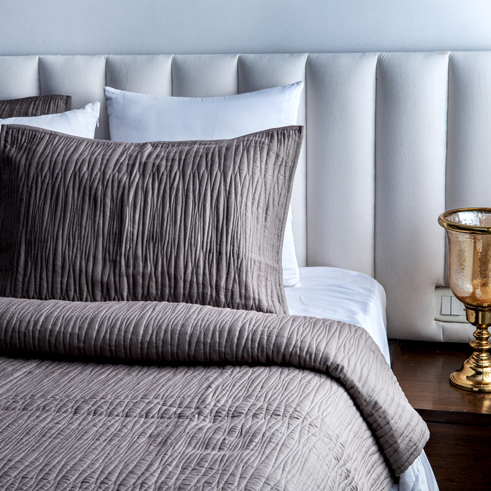 The Opulent Coverlet - Super King size Cotton quilted Bedcover with two matching pillow covers