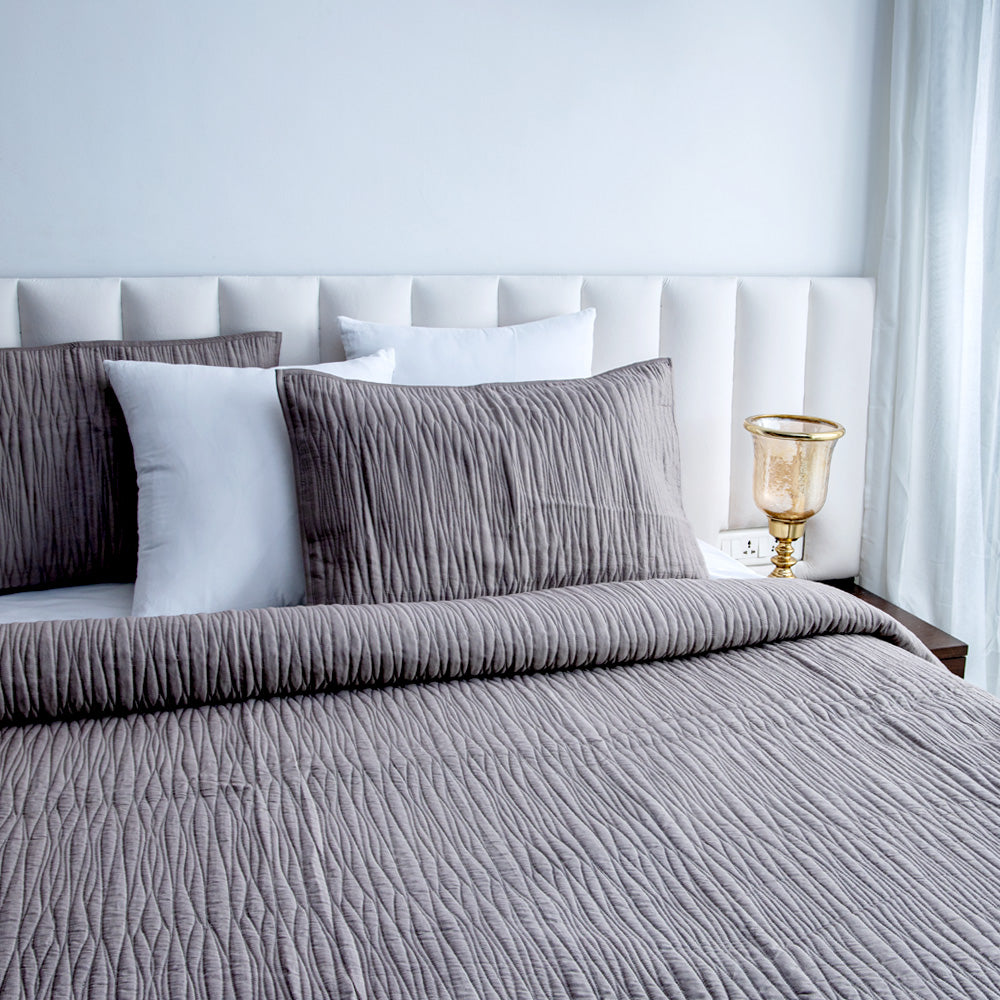 The Opulent Coverlet - Super King size Cotton quilted Bedcover with two matching pillow covers