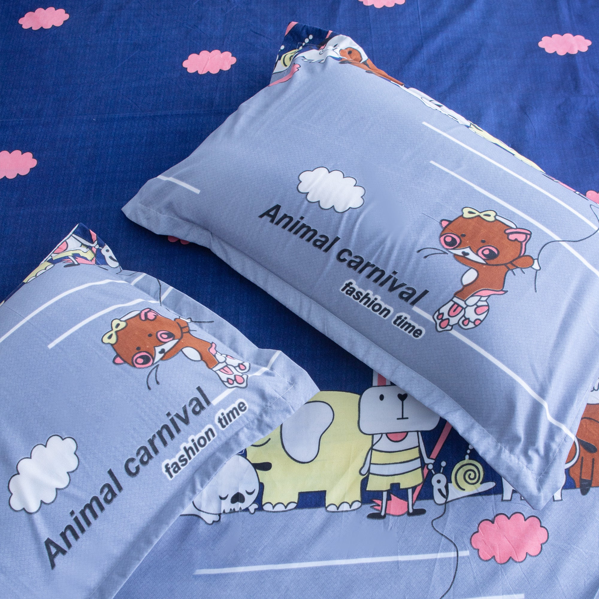 Animal Carnival - Queen size bedsheet with two matching pillow covers
