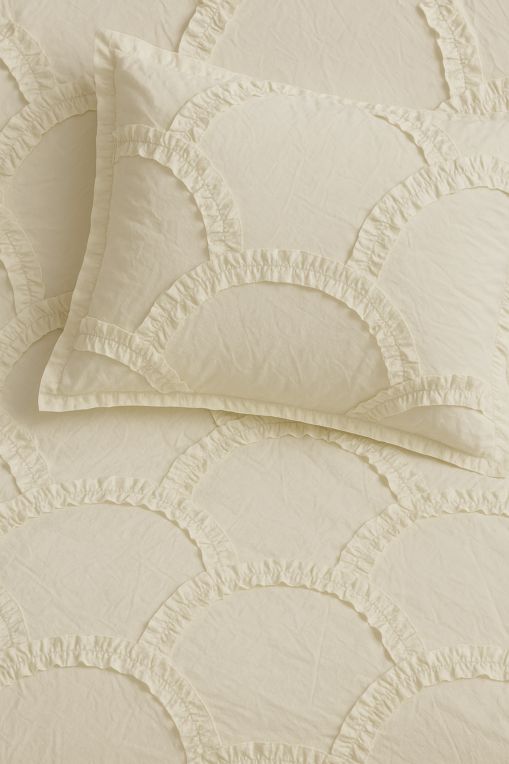 The Ruffled Bedding Set
